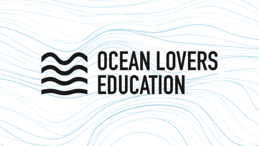 Grafische blaue Wellen auf weißen Hintergrund und dem Logo von OCEAN LOVES EDUCATION